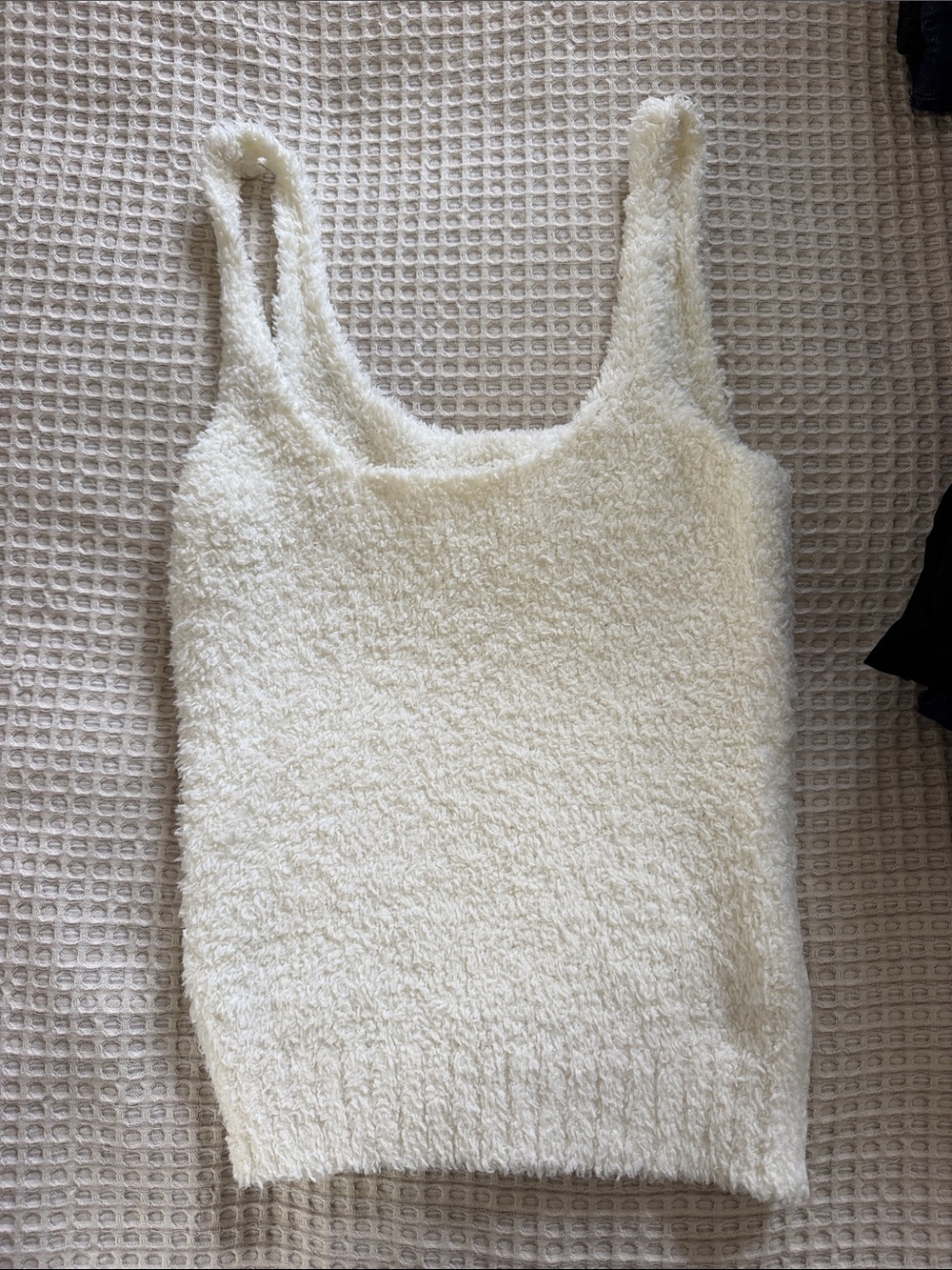 Skims Cozy Cream Fuzzy Tank Top - Sleeveless Knit Crop